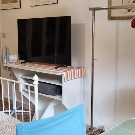 Casa Donatello - Far From Apartment Rome